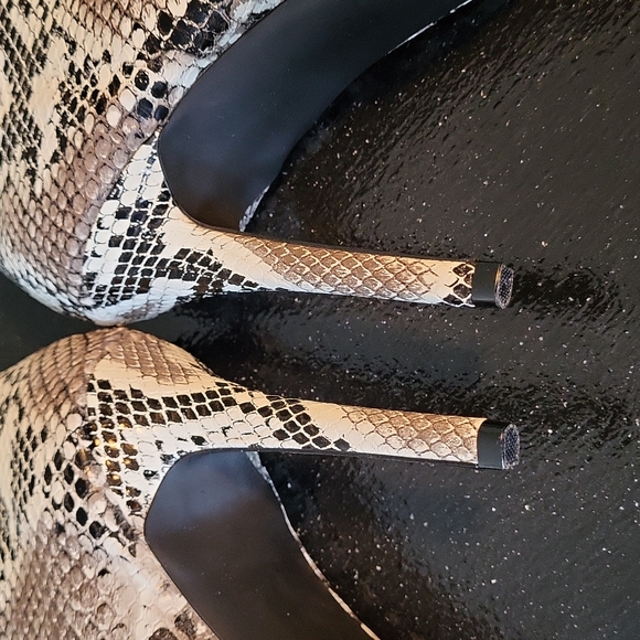 Venus stiletto boots - Picture 4 of 6